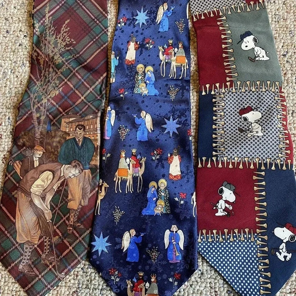 Van Heusen Other - Silk Ties 3 Pieces Lot Peanuts Golden Wreath Van Heusen
